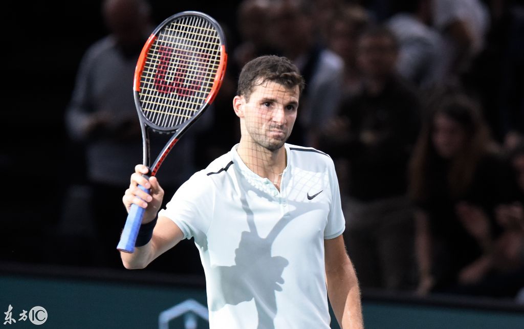 上的号码布 上的号码布